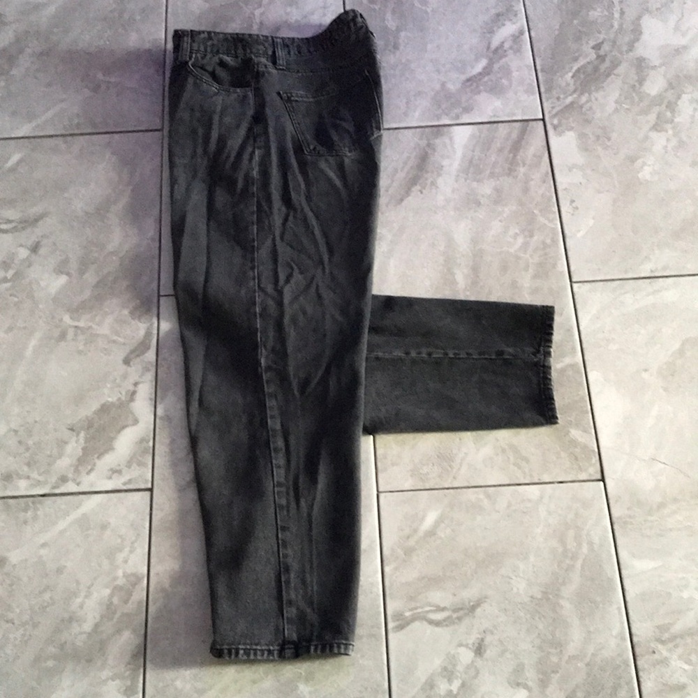 FOREVER 21 Women Vintage Style Black Wash Jeans | 28 - Picture 2 of 13